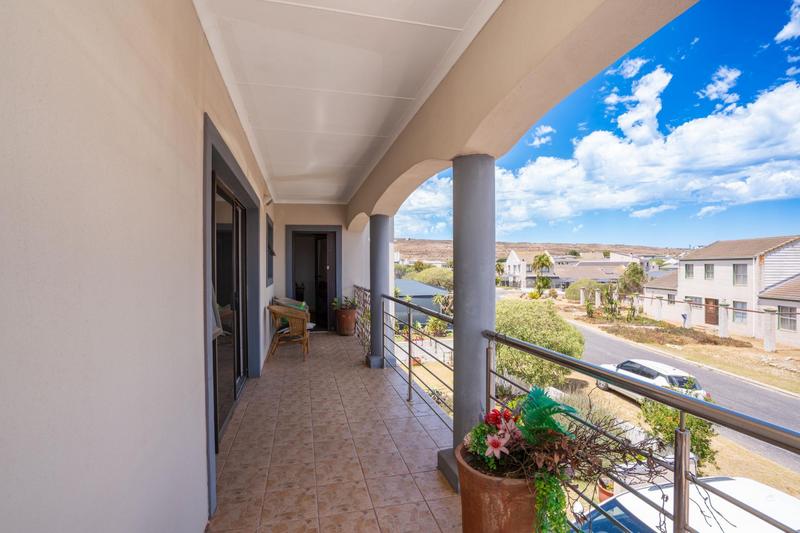 4 Bedroom Property for Sale in Country Club Western Cape
